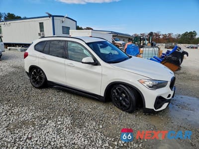 Czwarte zdjęcie samochodu z boku: 2021 BMW X1 XDRIVE28I VIN:WBXJG9C03M5U20914 - miniatura