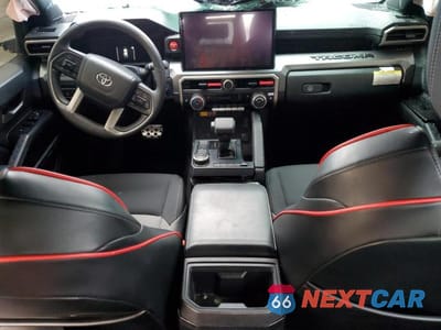 Zdjęcie 8 z 12 samochodu: 2024 TOYOTA TACOMA DOUBLE CAB VIN:3TMKB5FN1RM005771 - miniatura