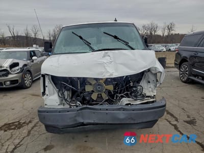 Piąte zdjęcie samochodu w środku: 2022 CHEVROLET EXPRESS 2500 DELIVERY VAN VIN:1GCWGBFP0N1201436 - miniatura