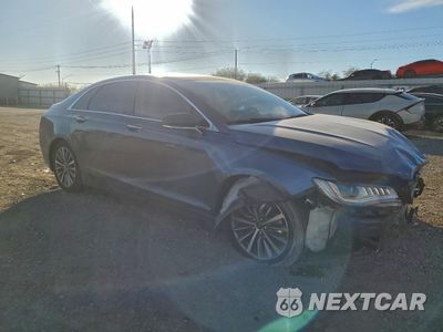 Czwarte zdjęcie samochodu z boku: 2018 LINCOLN MKZ PREMIERE VIN:3LN6L5A96JR623079 - miniatura