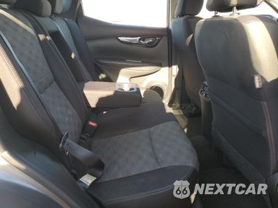 Zdjęcie 10 z 15 samochodu: 2017 NISSAN ROGUE SPORT S VIN:JN1BJ1CR7HW114708 - miniatura
