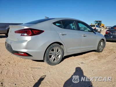 Trzecie zdjęcie samochodu z tyłu: 2020 HYUNDAI ELANTRA SEL VIN:5NPD84LF0LH523950 - miniatura