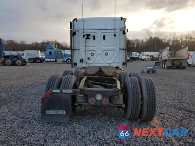 Zdjęcie 6 z 12 samochodu: 2023 FREIGHTLINER CASCADIA 126 SEMI TRUCK VIN:3AKJHHDRXPSUN0202 - miniatura