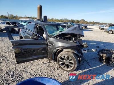 Czwarte zdjęcie samochodu z boku: 2015 BMW X4 XDRIVE3 VIN:5UXXW5C54F0E87134 - miniatura