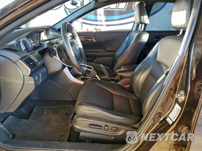 Zdjęcie 7 z 13 samochodu: 2016 HONDA ACCORD SPORT VIN:1HGCR2F50GA185531 - miniatura