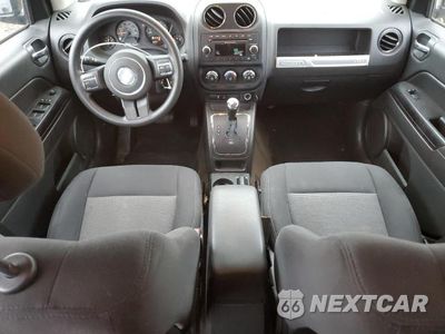 Zdjęcie 8 z 13 samochodu: 2015 JEEP COMPASS SPORT VIN:1C4NJDBB8FD108361 - miniatura