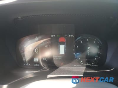 Zdjęcie 9 z 11 samochodu: 2020 VOLVO V60 T5 MOMENTUM VIN:YV1102EK0L2376887 - miniatura