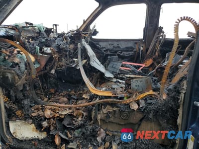 Zdjęcie 7 z 12 samochodu: 2005 GMC YUKON DENALI VIN:1GKEK63U35J108359 - miniatura