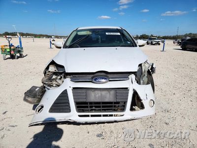 Piąte zdjęcie samochodu w środku: 2014 FORD FOCUS SE VIN:1FADP3F2XEL259310 - miniatura
