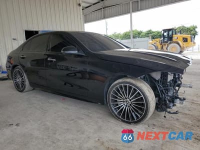 Czwarte zdjęcie samochodu z boku: 2024 MERCEDES-BENZ C 300 VIN:W1KAF4GB8RR221832 - miniatura