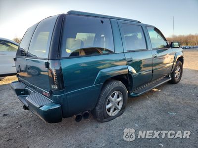 Trzecie zdjęcie samochodu z tyłu: 2000 GMC DENALI VIN:1GKEK63R9YR223369 - miniatura