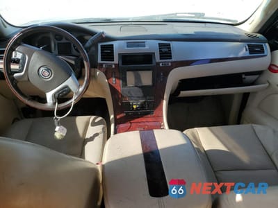 Zdjęcie 8 z 15 samochodu: 2008 CADILLAC ESCALADE ESV VIN:1GYFK66828R134773 - miniatura