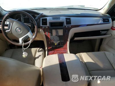 Zdjęcie 8 z 15 samochodu: 2008 CADILLAC ESCALADE ESV VIN:1GYFK66828R134773 - miniatura