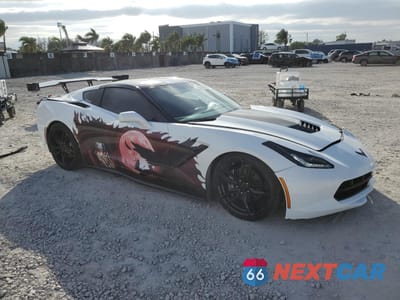 Czwarte zdjęcie samochodu z boku: 2016 CHEVROLET CORVETTE STINGRAY 1LT VIN:1G1YA2D79G5114474 - miniatura