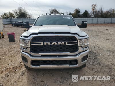 Piąte zdjęcie samochodu w środku: 2023 RAM 2500 TRADESMAN VIN:3C6UR5CL2PG592623 - miniatura