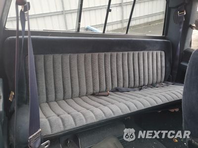 Zdjęcie 10 z 12 samochodu: 1993 GMC SIERRA K2500 VIN:2GTFK29K5P1502053 - miniatura