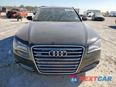 Piąte zdjęcie samochodu w środku: 2011 AUDI A8 QUATTRO VIN:WAUAVAFDXBN002010 - miniatura