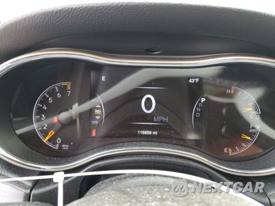 Zdjęcie 9 z 14 samochodu: 2016 JEEP GRAND CHEROKEE LAREDO VIN:1C4RJFAGXGC318977 - miniatura