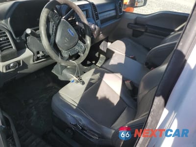 Zdjęcie 8 z 12 samochodu: 2019 FORD F550 SUPER DUTY FLATBED TRUCK VIN:1FDUF5HT7KDA06476 - miniatura