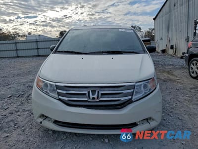 Piąte zdjęcie samochodu w środku: 2013 HONDA ODYSSEY TOURING VIN:5FNRL5H99DB018552 - miniatura