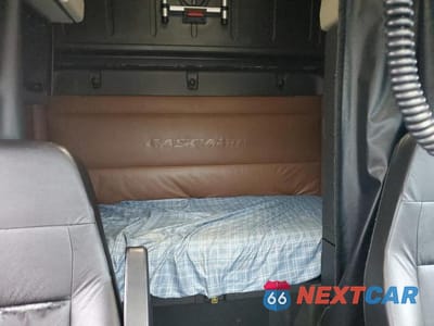Zdjęcie 6 z 10 samochodu: 2021 FREIGHTLINER CASCADIA VIN:3AKJHHDR1MSMS6446 - miniatura