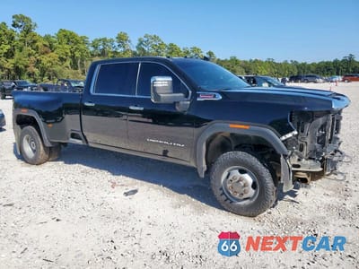 Czwarte zdjęcie samochodu z boku: 2023 GMC SIERRA K3500 DENALI VIN:1GT49WEYXPF145515 - miniatura