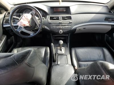 Zdjęcie 8 z 14 samochodu: 2009 HONDA ACCORD EXL VIN:1HGCP26889A126536 - miniatura