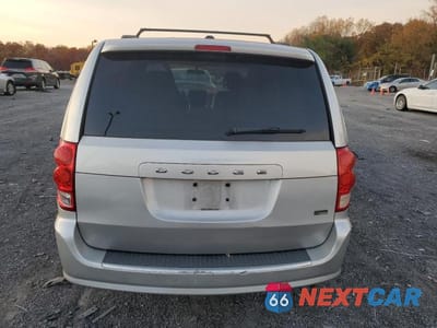 Zdjęcie 6 z 13 samochodu: 2011 DODGE GRAND CARAVAN MAINSTREET VIN:2D4RN3DG7BR709151 - miniatura