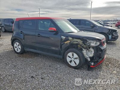 Czwarte zdjęcie samochodu z boku: 2016 KIA SOUL EV + VIN:KNDJX3AE7G7014118 - miniatura