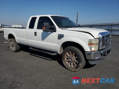 Czwarte zdjęcie samochodu z boku: 2009 FORD F350 SUPER DUTY VIN:1FDWX31559EA28566 - miniatura