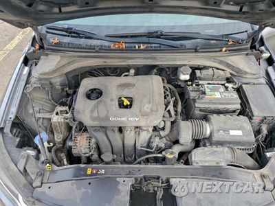 Zdjęcie 11 z 12 samochodu: 2018 HYUNDAI ELANTRA SEL VIN:KMHD84LF9JU607831 - miniatura