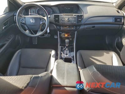 Zdjęcie 8 z 11 samochodu: 2017 HONDA ACCORD SPORT VIN:1HGCR2F54HA055463 - miniatura