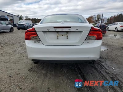 Zdjęcie 6 z 12 samochodu: 2011 VOLVO C70 T5 VIN:YV1672MCXBJ118635 - miniatura