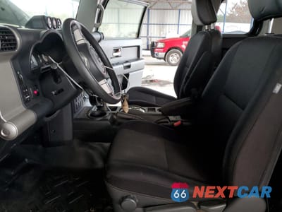Zdjęcie 7 z 14 samochodu: 2013 TOYOTA FJ CRUISER VIN:JTEBU4BF9DK151916 - miniatura