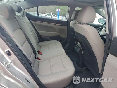 Zdjęcie 17 z 22 samochodu: 2018 HYUNDAI ELANTRA SEL VIN:5NPD84LF8JH275282 - miniatura