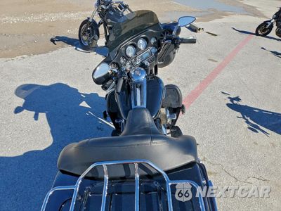 Zdjęcie 6 z 9 samochodu: 2013 HARLEY-DAVIDSON FLHTK ELECTRA GLIDE ULTRA LIMITED VIN:1HD1KEM39DB691053 - miniatura