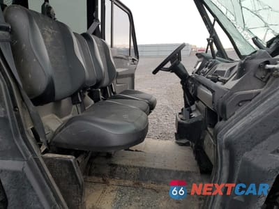 Piąte zdjęcie samochodu w środku: 2025 CAN-AM DEFENDER MAX LIMITED CAB HD10 VIN:3JBUUAX48SK019415 - miniatura