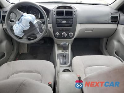 Zdjęcie 8 z 12 samochodu: 2008 KIA SPECTRA LX VIN:KNAFE122X85499286 - miniatura