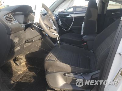 Zdjęcie 7 z 16 samochodu: 2023 VOLKSWAGEN TIGUAN S VIN:3VVRB7AX2PM041695 - miniatura