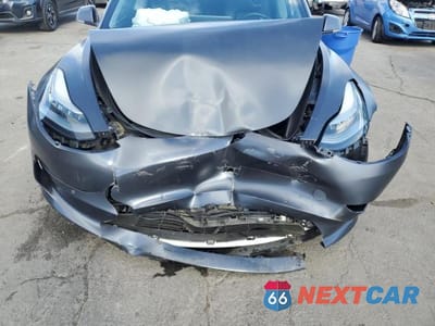 Zdjęcie 11 z 12 samochodu: 2018 TESLA MODEL 3 VIN:5YJ3E1EB1JF083049 - miniatura