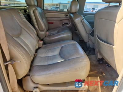 Zdjęcie 11 z 15 samochodu: 2006 GMC YUKON XL DENALI VIN:1GKFK66U26J120875 - miniatura