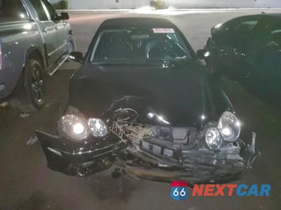 Piąte zdjęcie samochodu w środku: 2005 MERCEDES-BENZ CLK 500 VIN:WDBTK75G25T050280 - miniatura