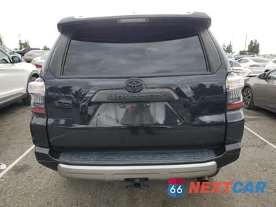 Zdjęcie 6 z 11 samochodu: 2022 TOYOTA 4RUNNER SR5 PREMIUM VIN:JTERU5JR3N6071991 - miniatura