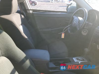 Zdjęcie 7 z 12 samochodu: 2008 MAZDA 3 I VIN:JM1BK12F281179206 - miniatura