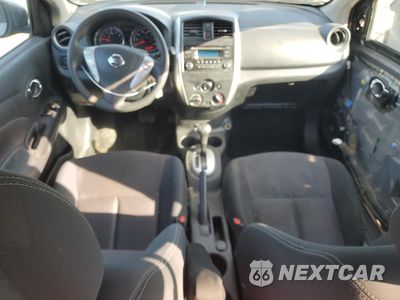 Zdjęcie 8 z 12 samochodu: 2017 NISSAN VERSA S VIN:3N1CN7AP0HL816890 - miniatura