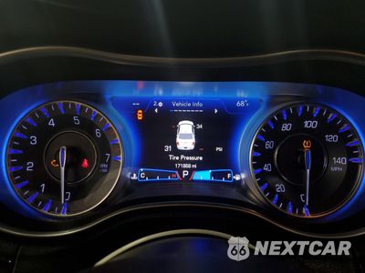 Zdjęcie 9 z 12 samochodu: 2020 CHRYSLER 300 LIMITED VIN:2C3CCAKGXLH124480 - miniatura