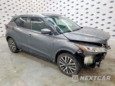 Czwarte zdjęcie samochodu z boku: 2021 NISSAN KICKS SV VIN:3N1CP5CV0ML466181 - miniatura