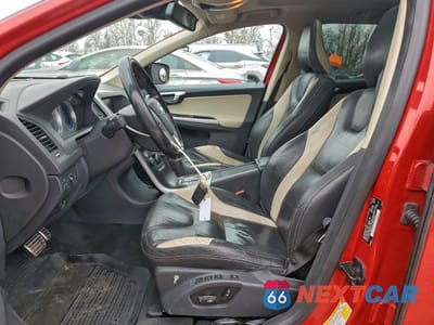 Zdjęcie 7 z 12 samochodu: 2012 VOLVO XC60 T6 VIN:YV4902DZ2C2249952 - miniatura