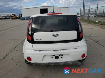 Zdjęcie 6 z 14 samochodu: 2018 KIA SOUL + VIN:KNDJP3A56J7529666 - miniatura
