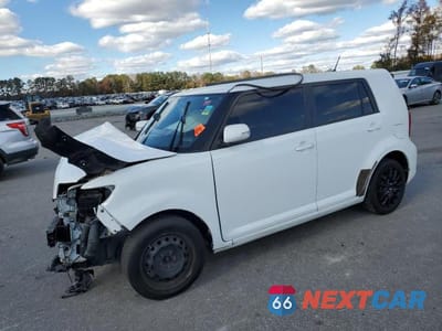 2015 TOYOTA SCION XB JTLZE4FE1FJ073632 - główne zdjęcie licytacji z USA - miniatura